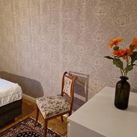 Rannapiirkonna Kahetoaline Korter Paernus *