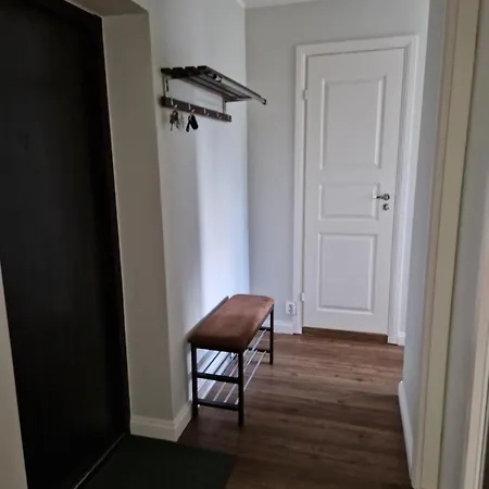 Apartman Rannapiirkonna Kahetoaline Korter Paernus Karbu